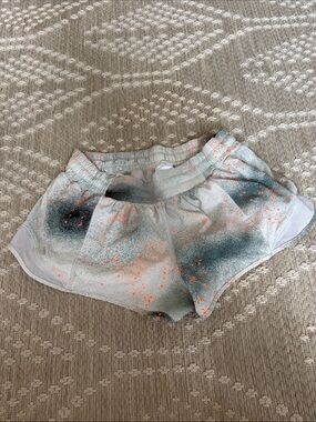 LULULEMON HOTTY HOT 2.5 INCH